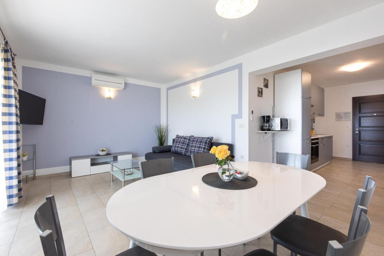 Apartments Otia Seaview Porat  Eksteriør bilde