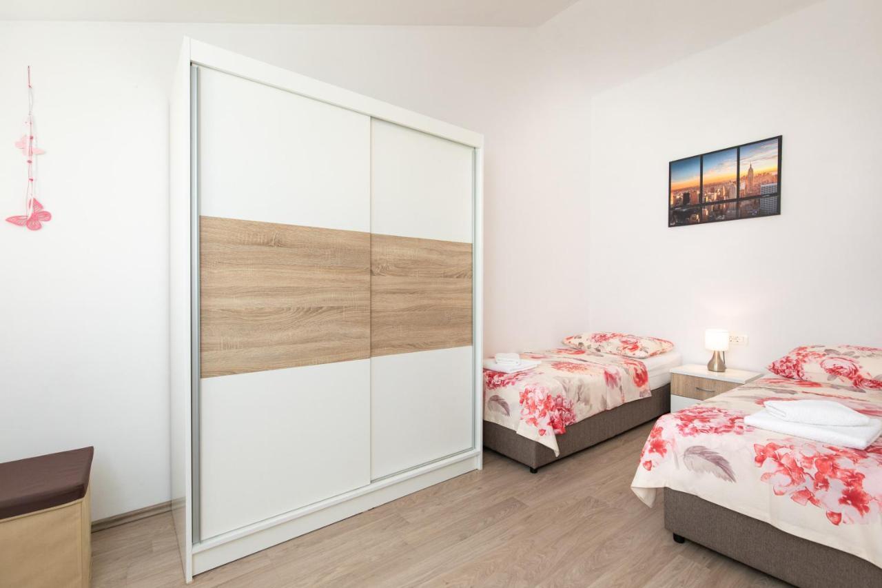Apartments Otia Seaview Porat  Eksteriør bilde