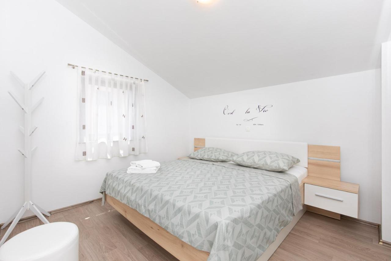 Apartments Otia Seaview Porat  Eksteriør bilde